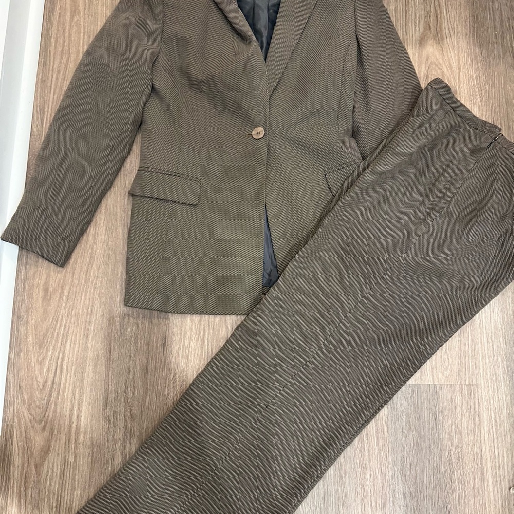 Le Suit Brown Skirt Set